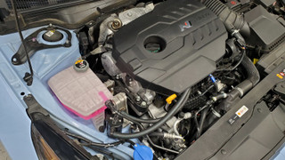 J&L 23-23 Hyundai Elantra N 2.0L Oil Separator 3.0 Passenger Side - Black Anodized - 3119P-B Photo - Close Up