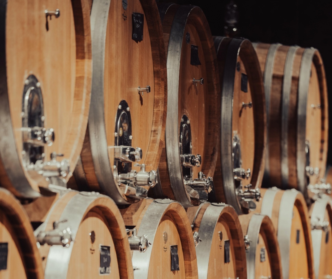Premium Italian wine market and cellar value setting