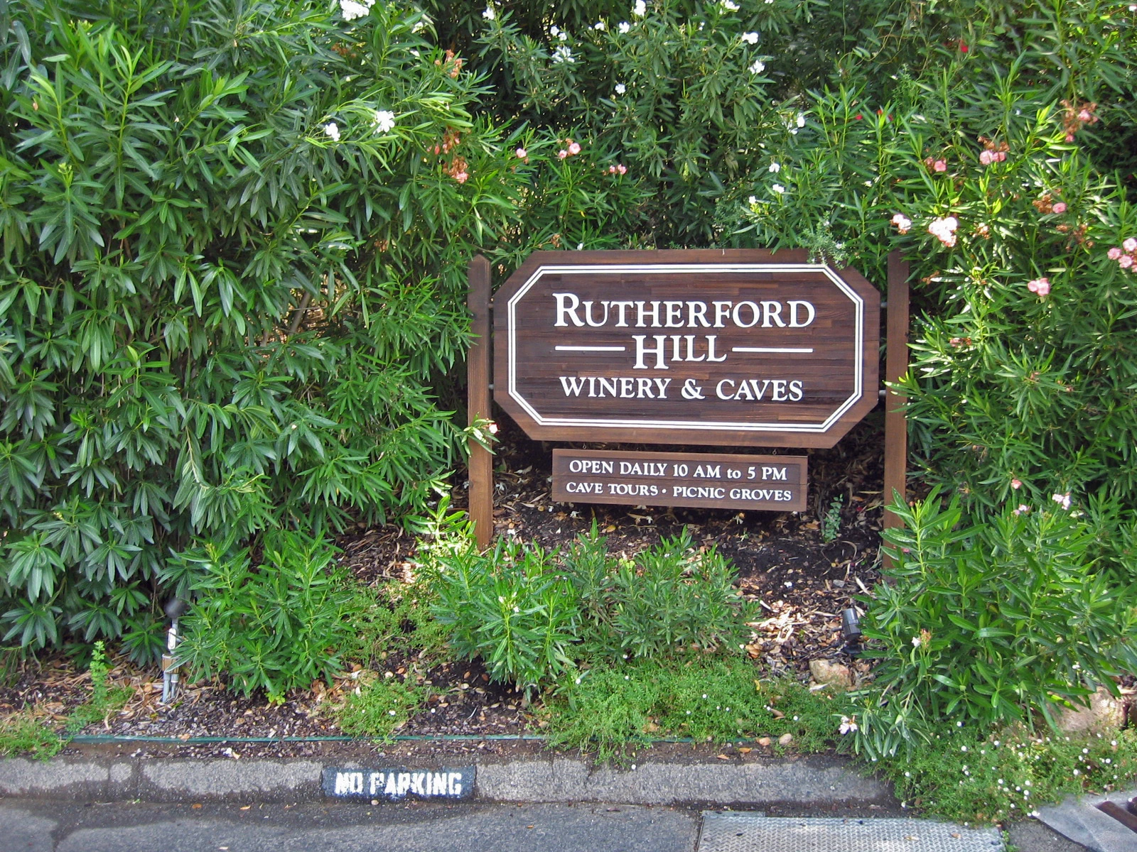 Rutherford Hill estate entry sign