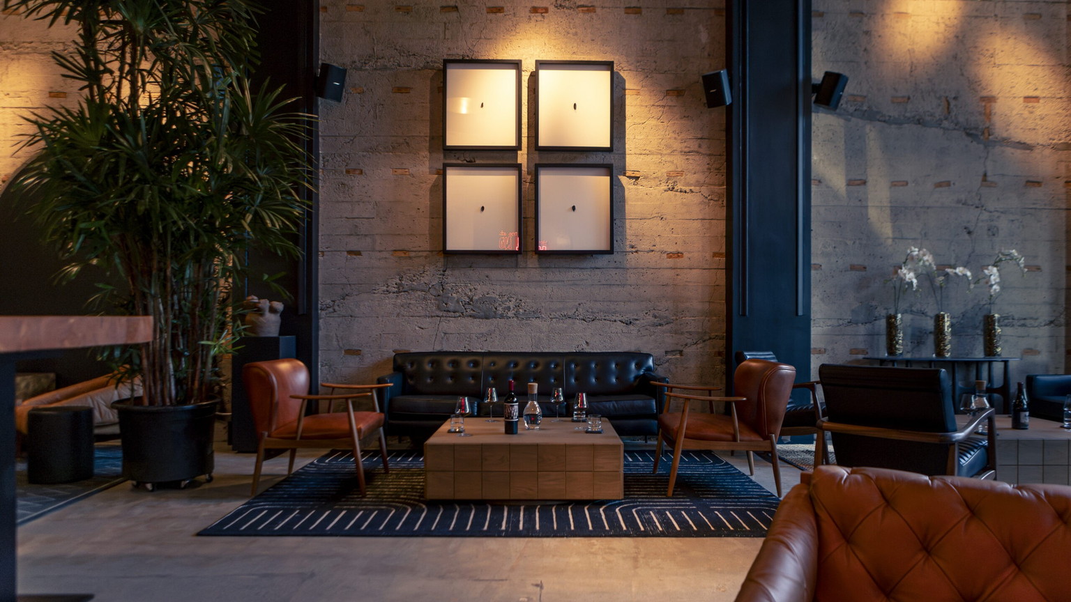 A lounge in the Orin Swift tasting room