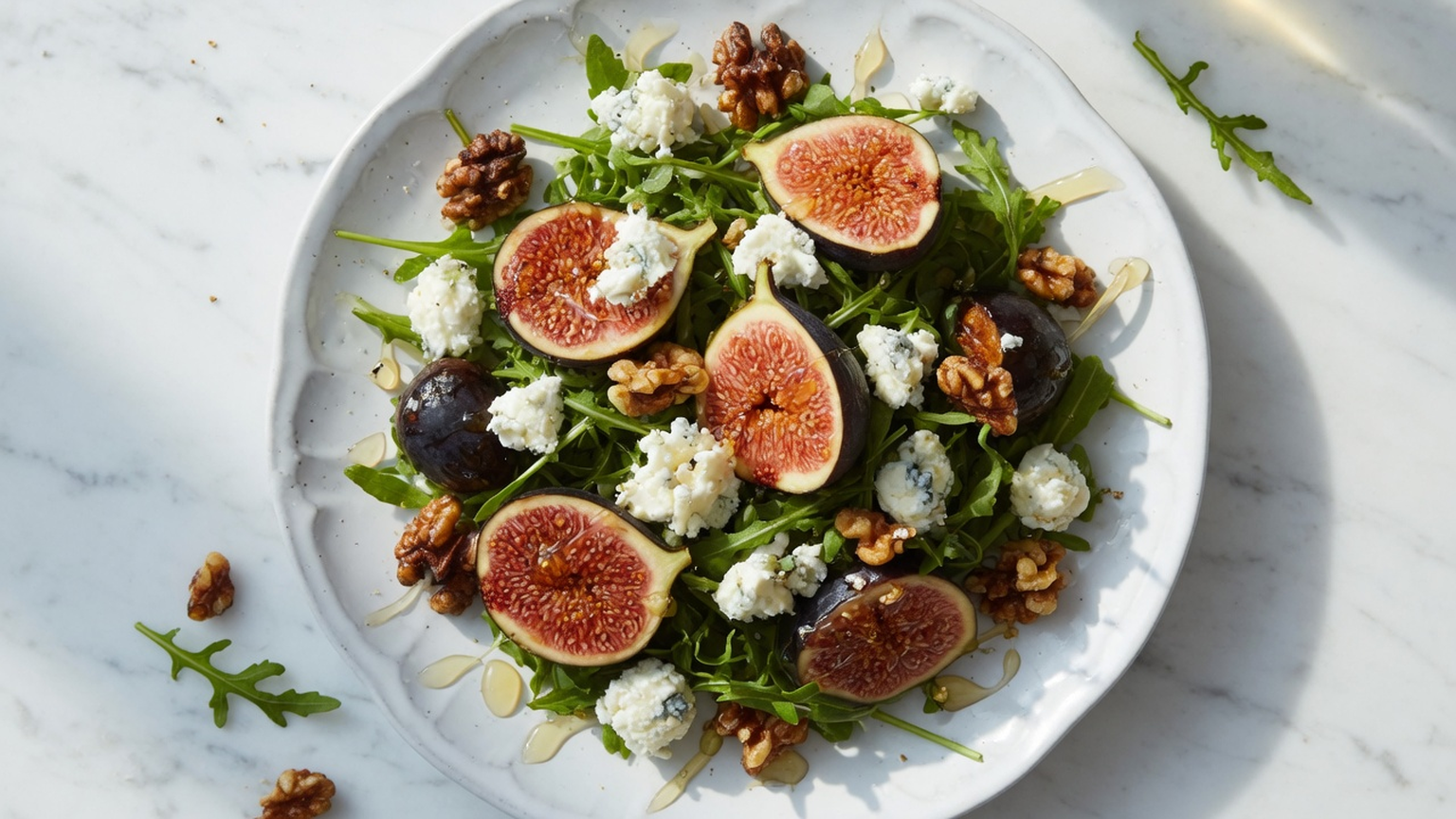 Fig, walnut, and goat cheese salad, food pairing image