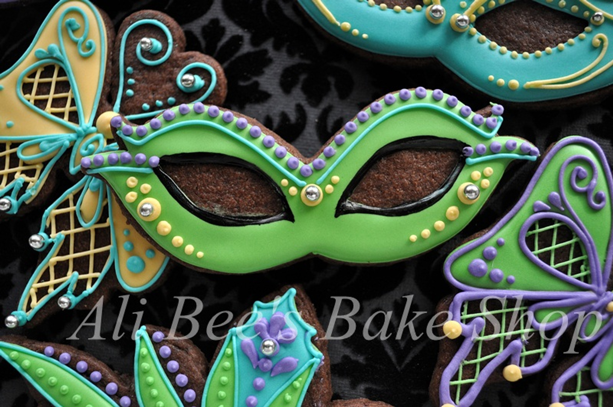 Iced Mardi Gras Cookie Masks - 12 Pack