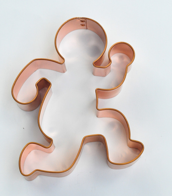 GINGERBREAD MAN RUNNING