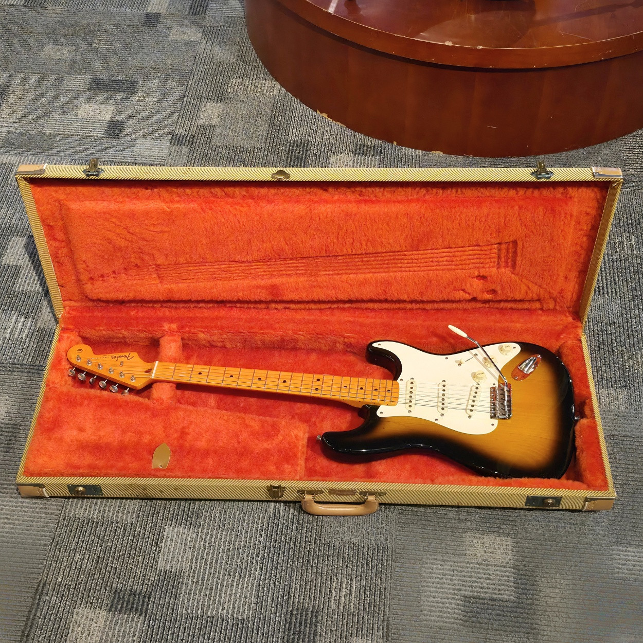 1989 Fender American Vintage Reissue 57 Stratocaster - Sunburst (7