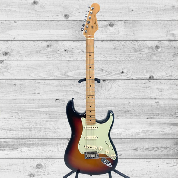 2009 Fender American Deluxe Stratocaster whole guitar