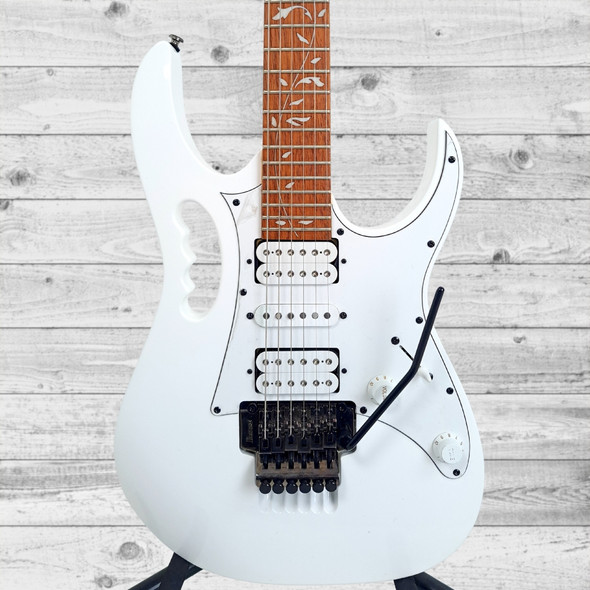 Ibanez Steve Vai JEM Jr Electric Guitar - White (8 lb 8 oz)