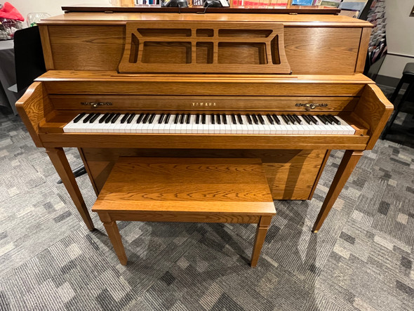 Used Yamaha M302 Acoustic Upright Piano - Light Oak