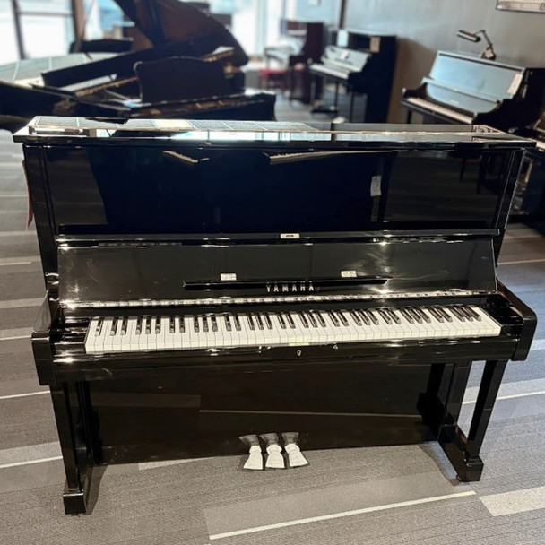 Pre-Owned Yamaha U1 Upright Piano - Polished Ebony