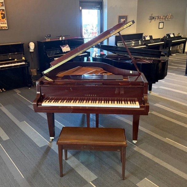 Pre-Owned Yamaha GH1 Baby Grand Piano - Polished American Walnut