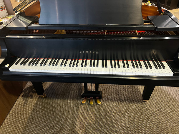 Used Yamaha CG1 Grand Piano - Polished Ebony