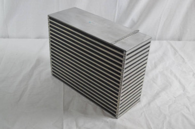 The MAGNUM 1000HP+ intercooler core 18x12x6  bar&plate design - 8040