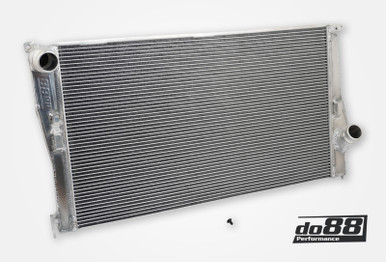 do88 BMW 135i 335i 35i N54 N55 Manual 2007-2013 (E9X E82 E89) Radiator | WC-390