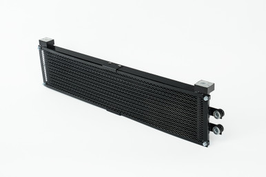 CSF BMW F8X M3/M4/M2C Engine Oil Cooler w/ Rock Guard | 8220