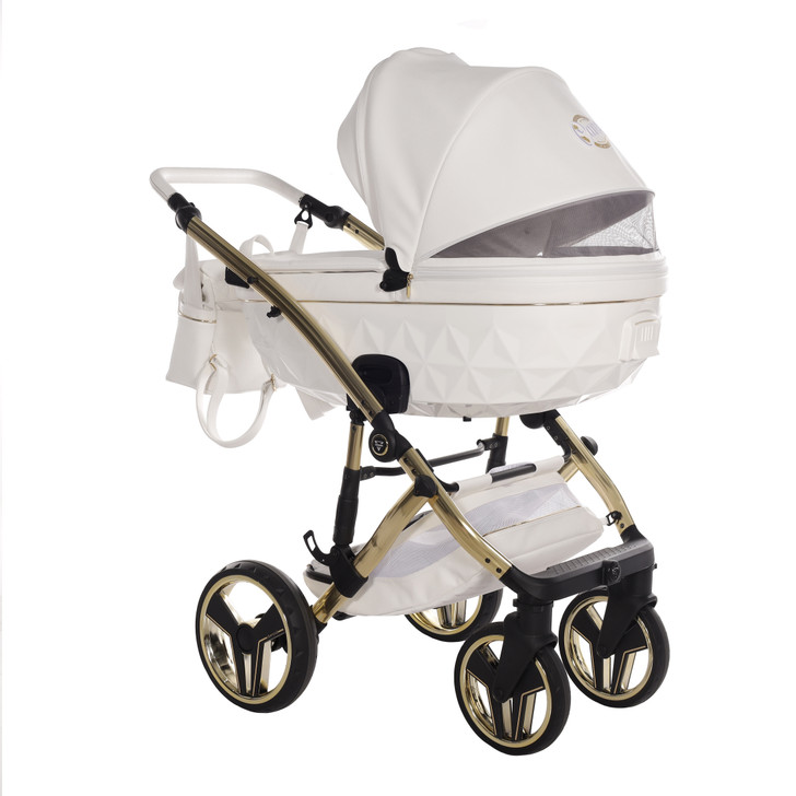 Junama Candy Premium White 2-in-1 pram and pushchair ventilation