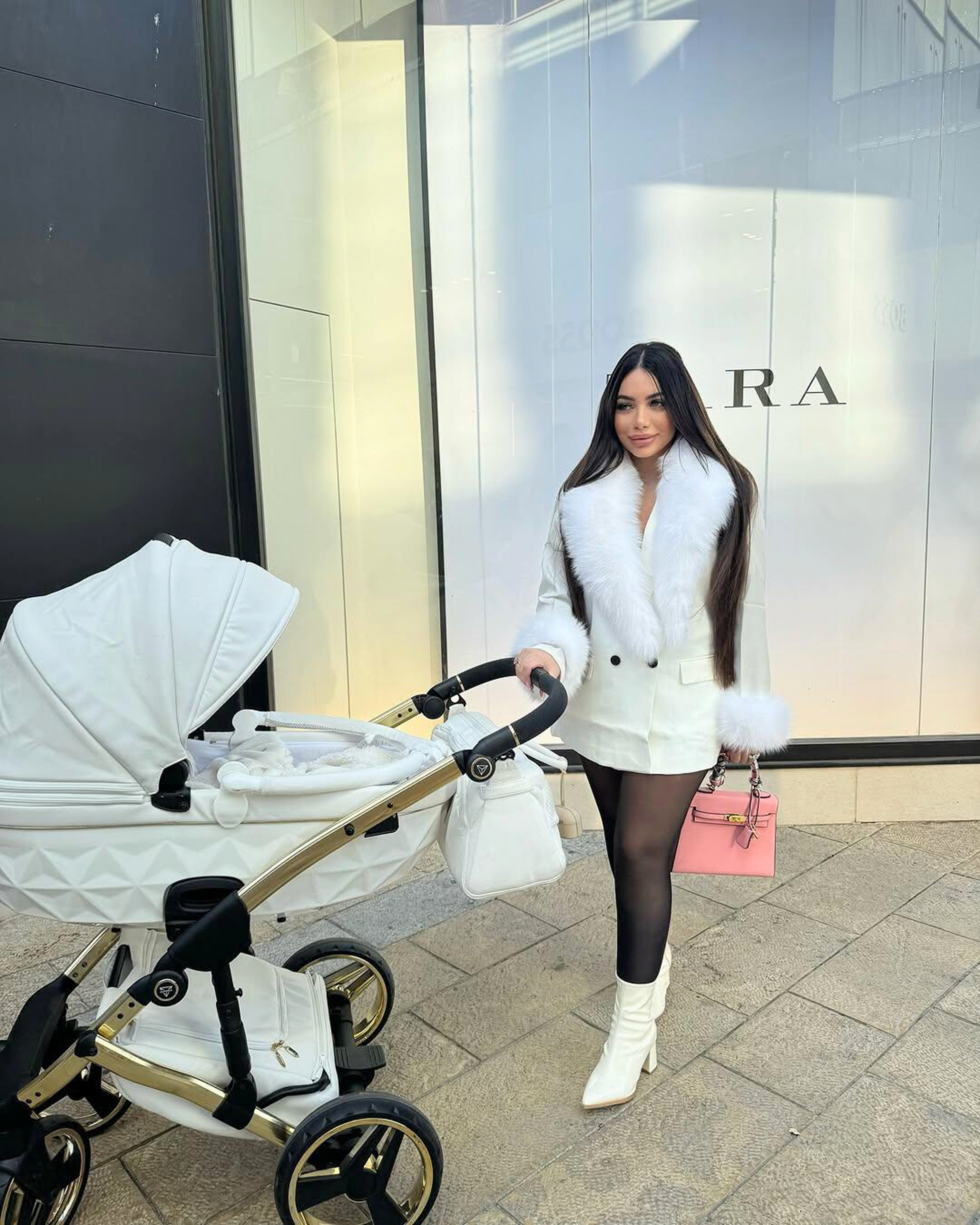 Junama Fluo Individual White Gold Baby pram 2-in-1 mum favourite