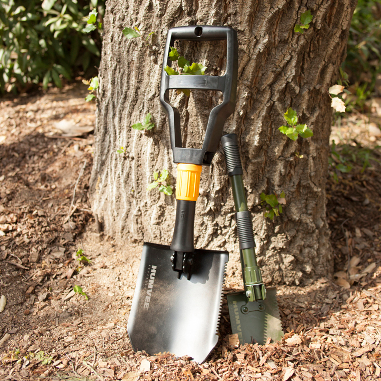 HUMVEE - Folding Shovel with Nail Puller and Saw Tooth