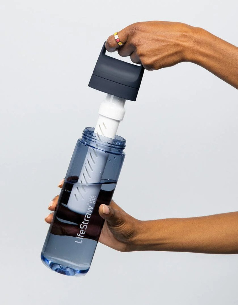 https://cdn11.bigcommerce.com/s-ovptlwt64t/images/stencil/1280x1280/products/857/4029/LIFESTRAW-GO-SERIES-22OZ-2__15574.1683079488.jpg?c=1?imbypass=on
