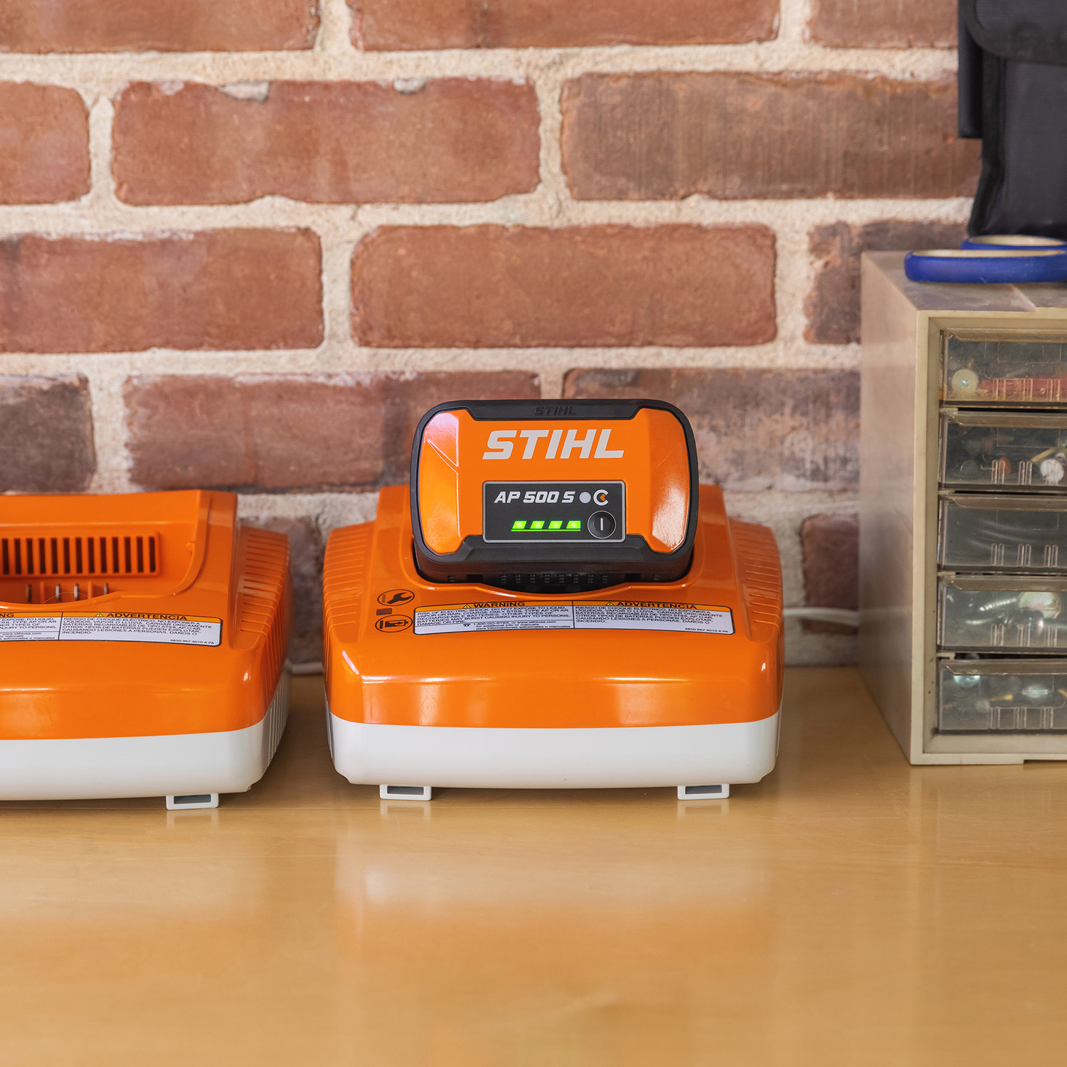 【新品未使用】STIHL バッテリーAP500S Stihl AP500S Lithium-Ion Battery - Valley Power Equipment