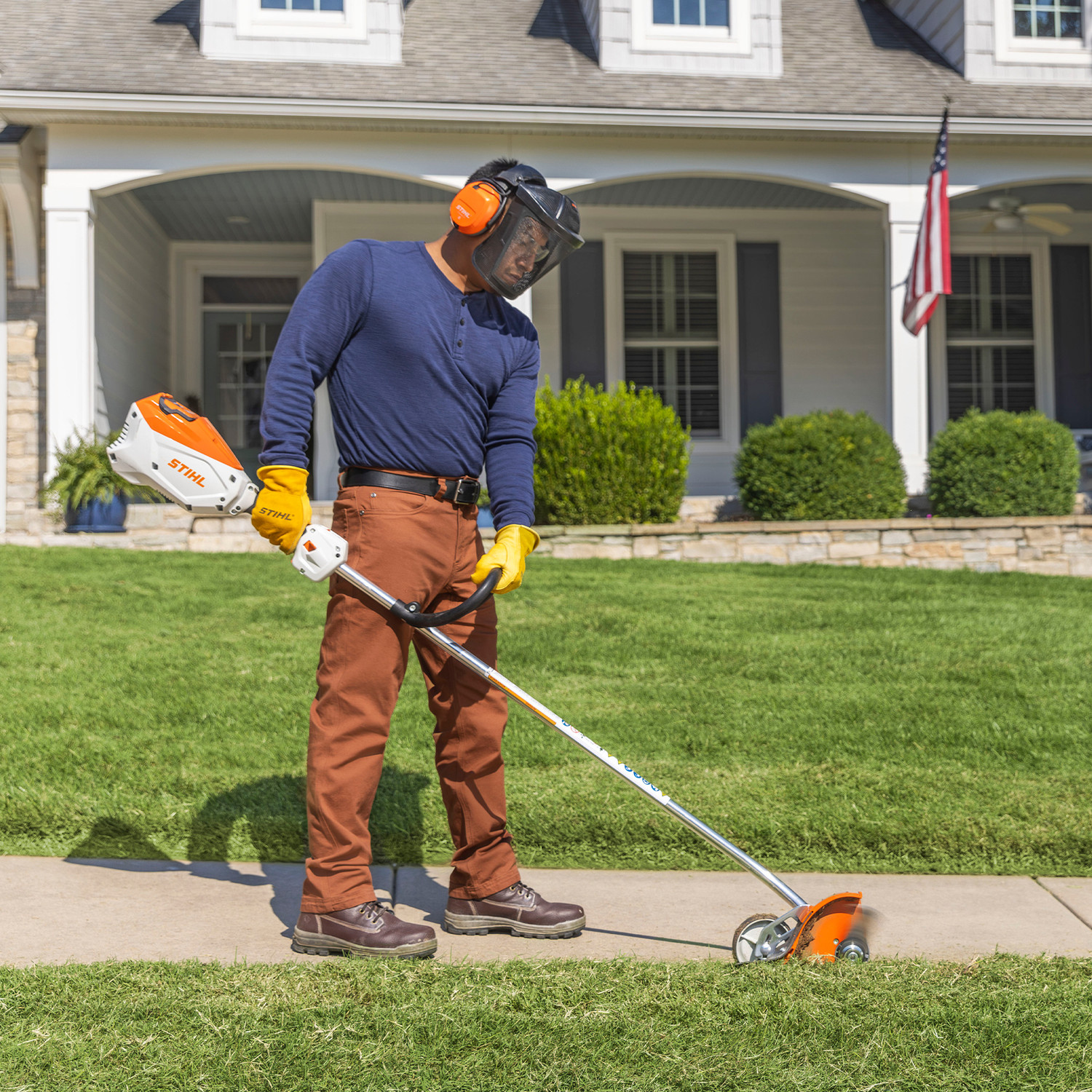 Stihl FCA80 Lithium Ion Curved Edger - Valley Power Equipment
