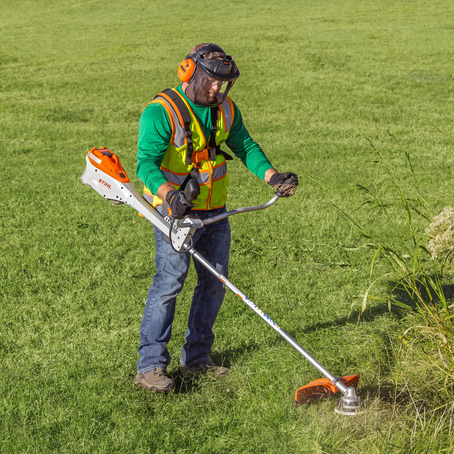 Stihl FSA135 Lithium Ion Commercial Weed Trimmer - Bike Handle