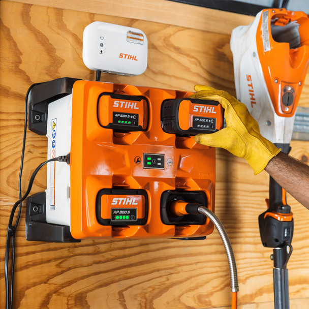 Stihl AL 301-4 Multi Charger 