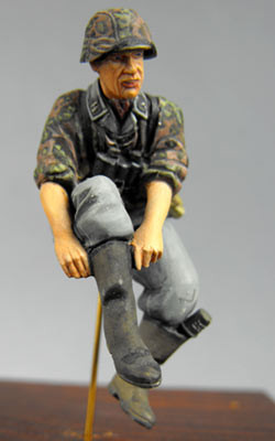 SS Man Pulling on boot