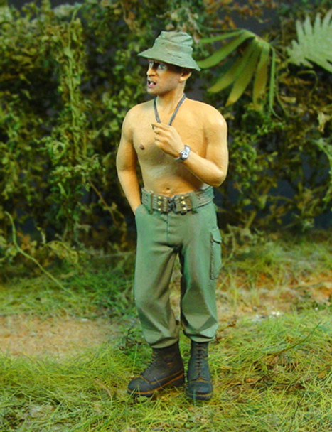 Relaxing Soldier Vietnam (no shirt)