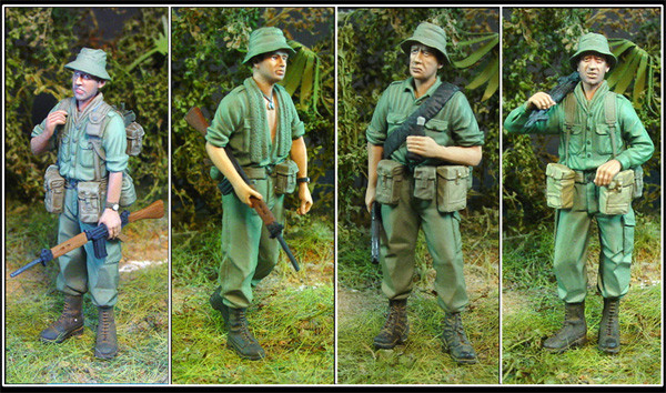 Australian Infantry Multipose set (4)