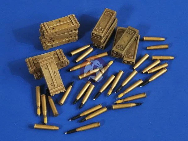 17 Pdr Firefly Ammo & Boxes