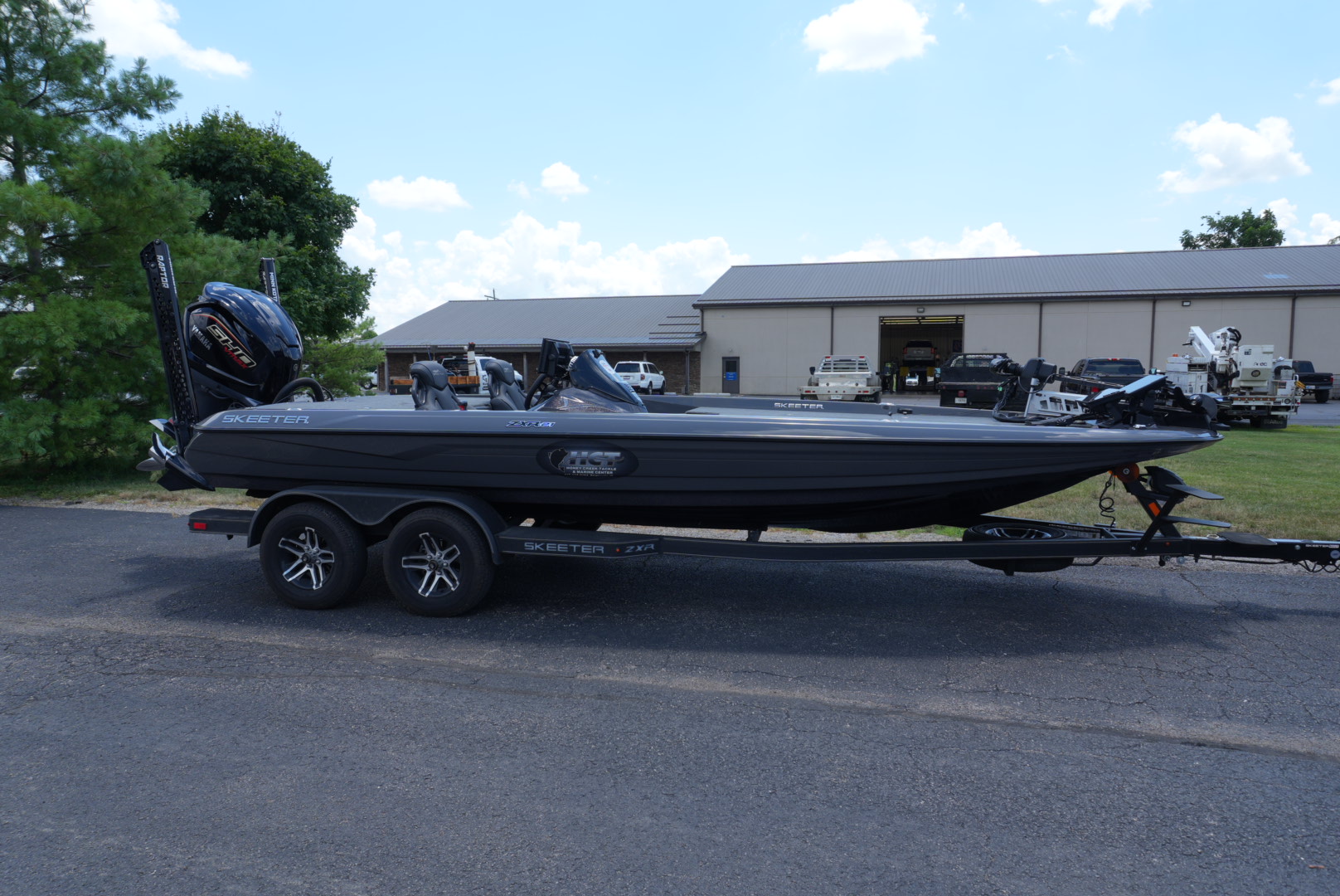 2025 Skeeter ZXR21 Demo