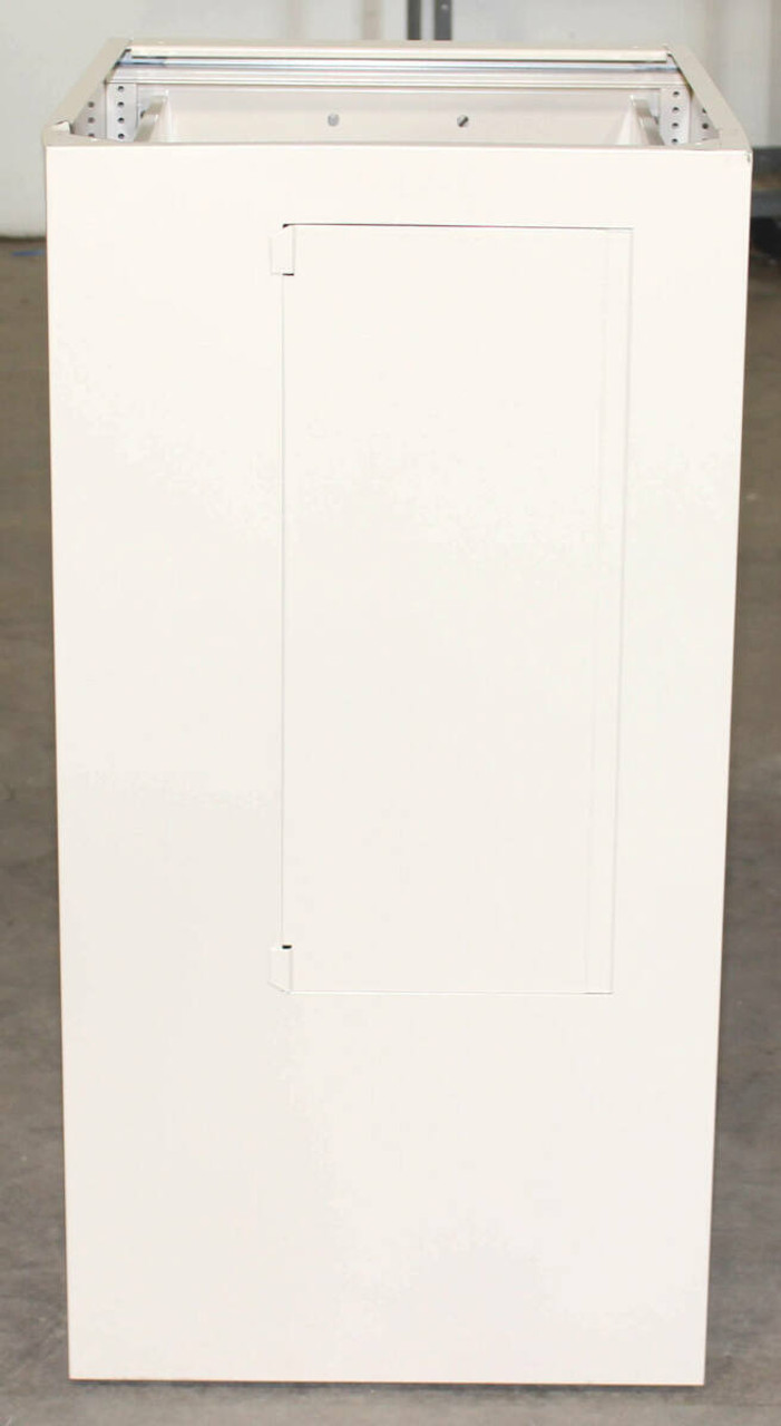 ICI Quick Ship CPJTP169-18P Sitting Height Base Cabinet Left Hinged, 1 Door 1 Drawer, 18 Inches Wide x 35-1/4 Inches Tall x 21-5/8 Inches Deep, 6 Inch Drawer, ICI Number: 136S2320.