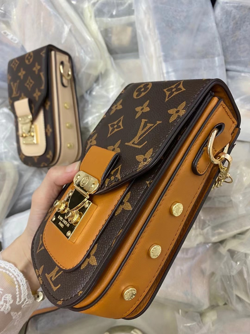 LOUIS VUITTON 1 iPhone 12 Mini Case Cover