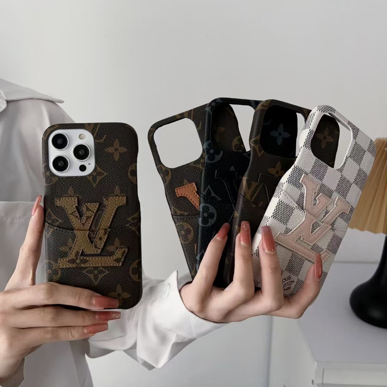 LOUIS VUITTON Coque Cover Case For Apple iPhone 15 Pro Max