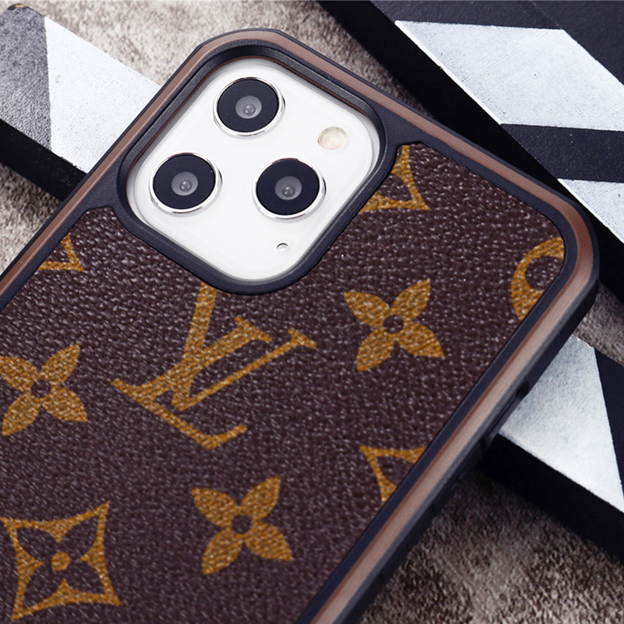 Louis Vuitton Coque Cover Case For Apple iPhone 15 Pro Max iPhone