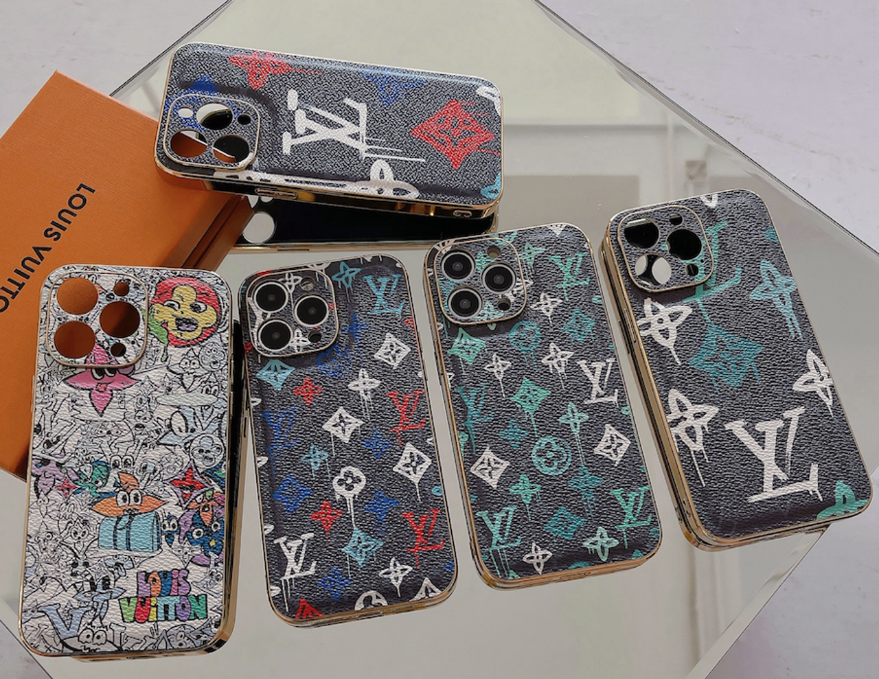 LOUIS VUITTON Coque Cover Case For Apple iPhone 15 Pro Max 14 13 12 11 /14