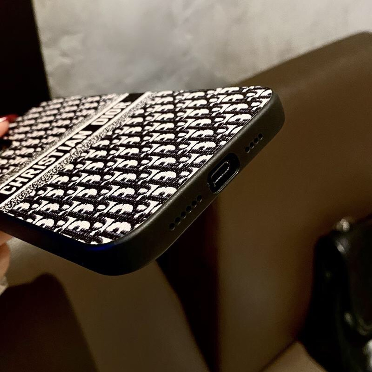 iPhone16 pro max カバー Dior Auth New) DIOR Lady Dior IPHONE 16 Case -New Release Cannage