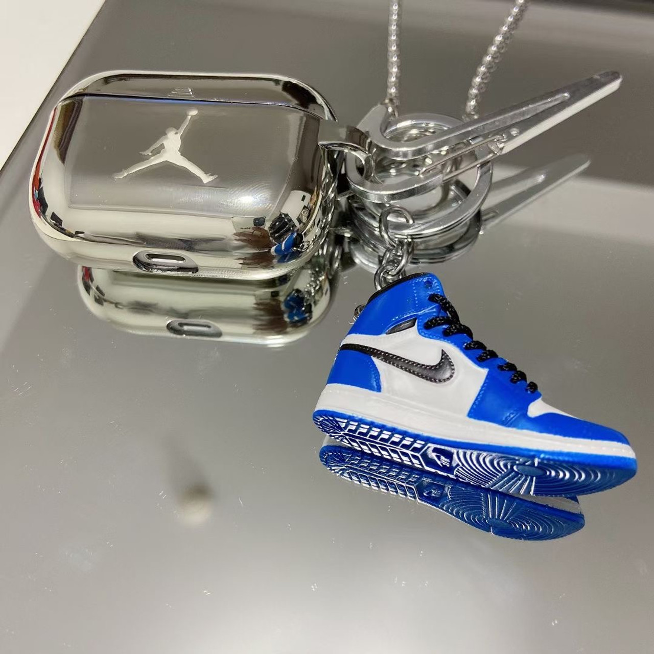 Airpods pro 2 supreme NBA case ,Limited edition, Jordan