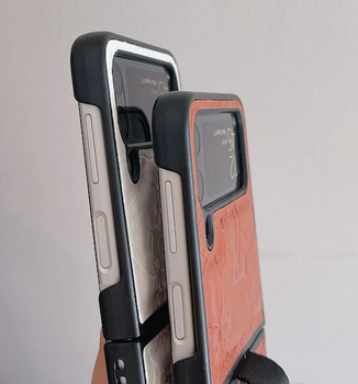 OnlineBoutikStore, LOUIS VUITTON Case Cover Coque Custodia Hulle For Samsung Galaxy Z Flip 7 - Z Flip 6 - Z Flip 5 - Z Flip 4 - Z Fold 7 Casetify, RhinoShield #CaseLouisVuittonZFlip.  /3