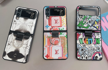 OnlineBoutikStore, LOUIS VUITTON Case Cover Coque Custodia Hulle For Samsung Galaxy Z Flip 7 - Z Flip 6 - Z Flip 5 - Z Flip 4 - Z Fold 7 Casetify, RhinoShield #CaseLouisVuittonZFlip. /5