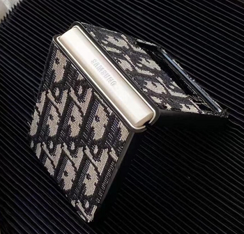 OnlineBoutikStore, Dior Christian Dior Case Cover Coque Custodia Hulle For Samsung Galaxy Z Flip 7 - Z Flip 6 - Z Flip 5 - Z Flip 4 - Z Fold 7 #CaseDiorZFlip #CaseDiorZFold   /2