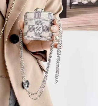 OnlineBoutikStore, Luxury Original LOUIS VUITTON Airpods, Airpods Pro, Apple Airpods 1 2 3 4, earphone, Earbuds, Case Airpods, case Airpods 1 2 3 #AppleAirpods #AirpodsLouisVuitton /5/