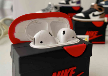 Nike Air Jordan Sneakers Airpods, Airpods Pro, AirPods 3, Apple Airpods 1, Earphone, Earbuds, Case Airpods 1 2 3 Pro, case Airpods, Luxury Airpods, Apple Airpods #AirpodsPro #Airpods #AirpodsNike /3/