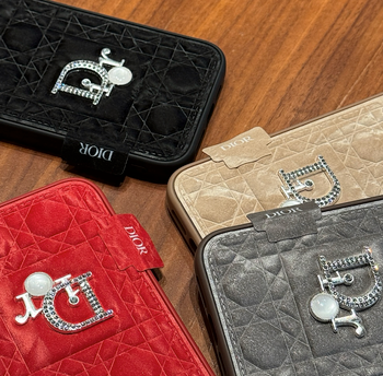 OnlineBoutikStore, Luxury DIOR CHRISTIAN DIOR Coque Cover Case For Apple iPhone 17 Pro Max iPhone 16 15 14 13, Casetify, RhinoShield #CaseIphone17.  /64/