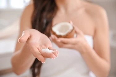 Can Coconut Oil Eradicate Superbugs? Discover the Truth
