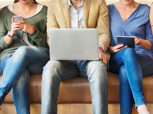 Setting Healthy Boundaries with Tech Devices 