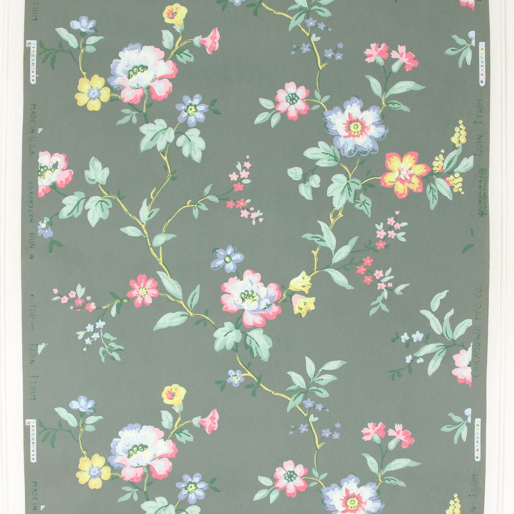 1940s Vintage Wallpaper Pink Yellow Flowers on Green