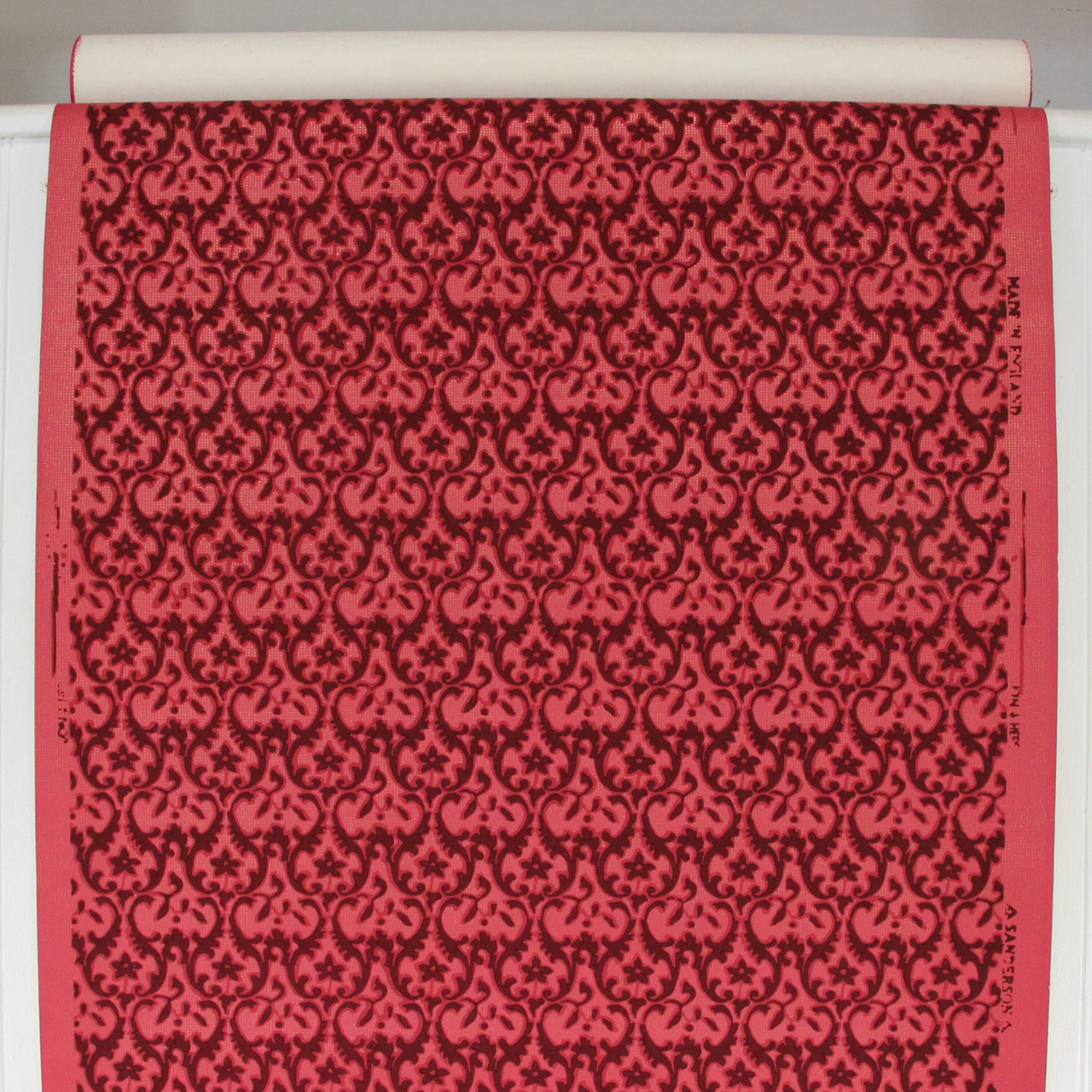 red damask victorian wallpaper