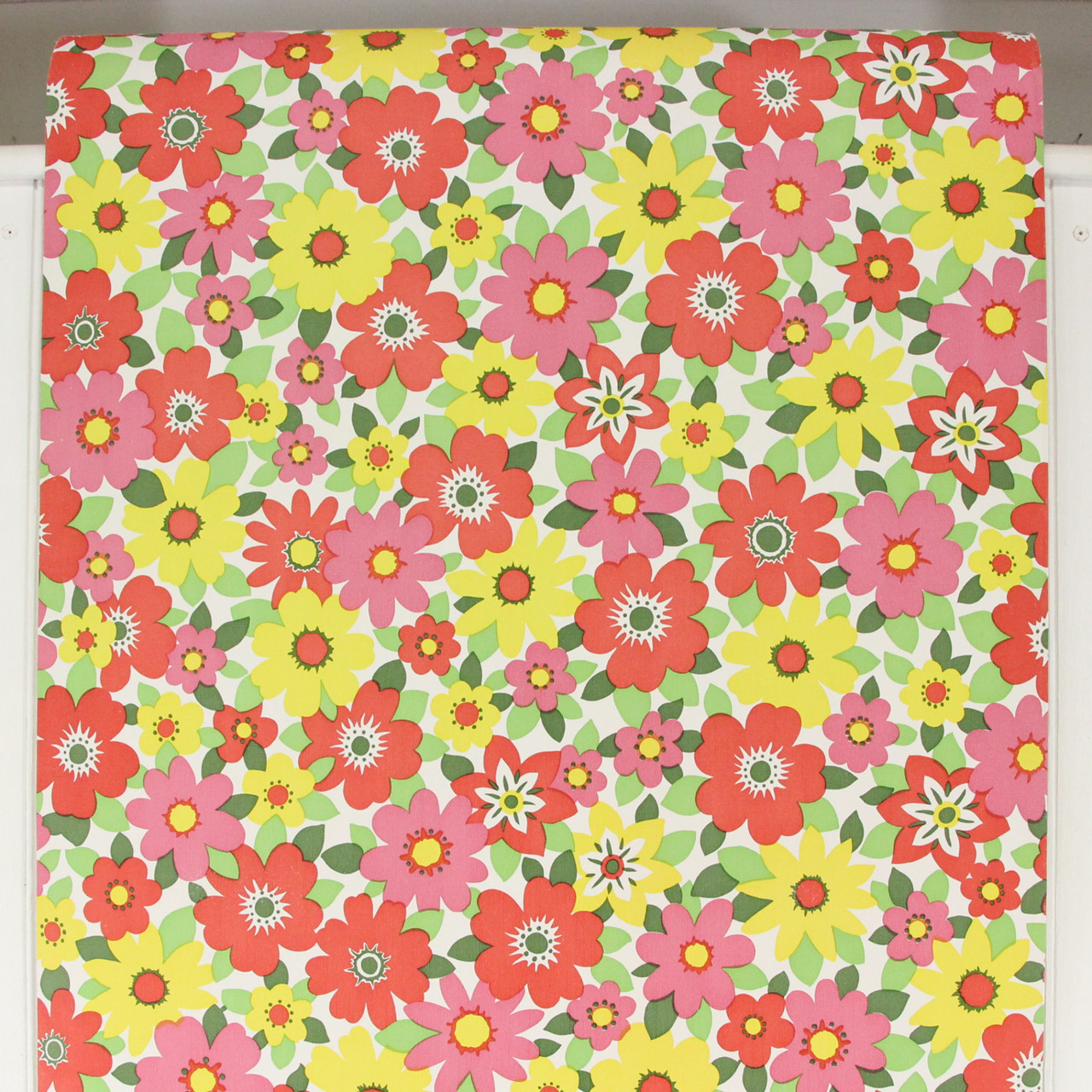 1970s Retro Vintage Wallpaper Red Yellow Flowers Vinyl - Rosie's ...