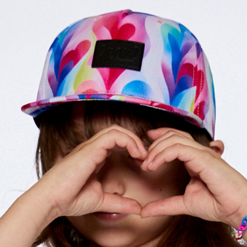 Deux Par Deux               Paparazzi Girls Rainbow Heart Hat