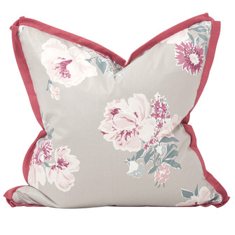 Madcap Cottage Pillow in Isleboro Eve Summer (204|3-670F)